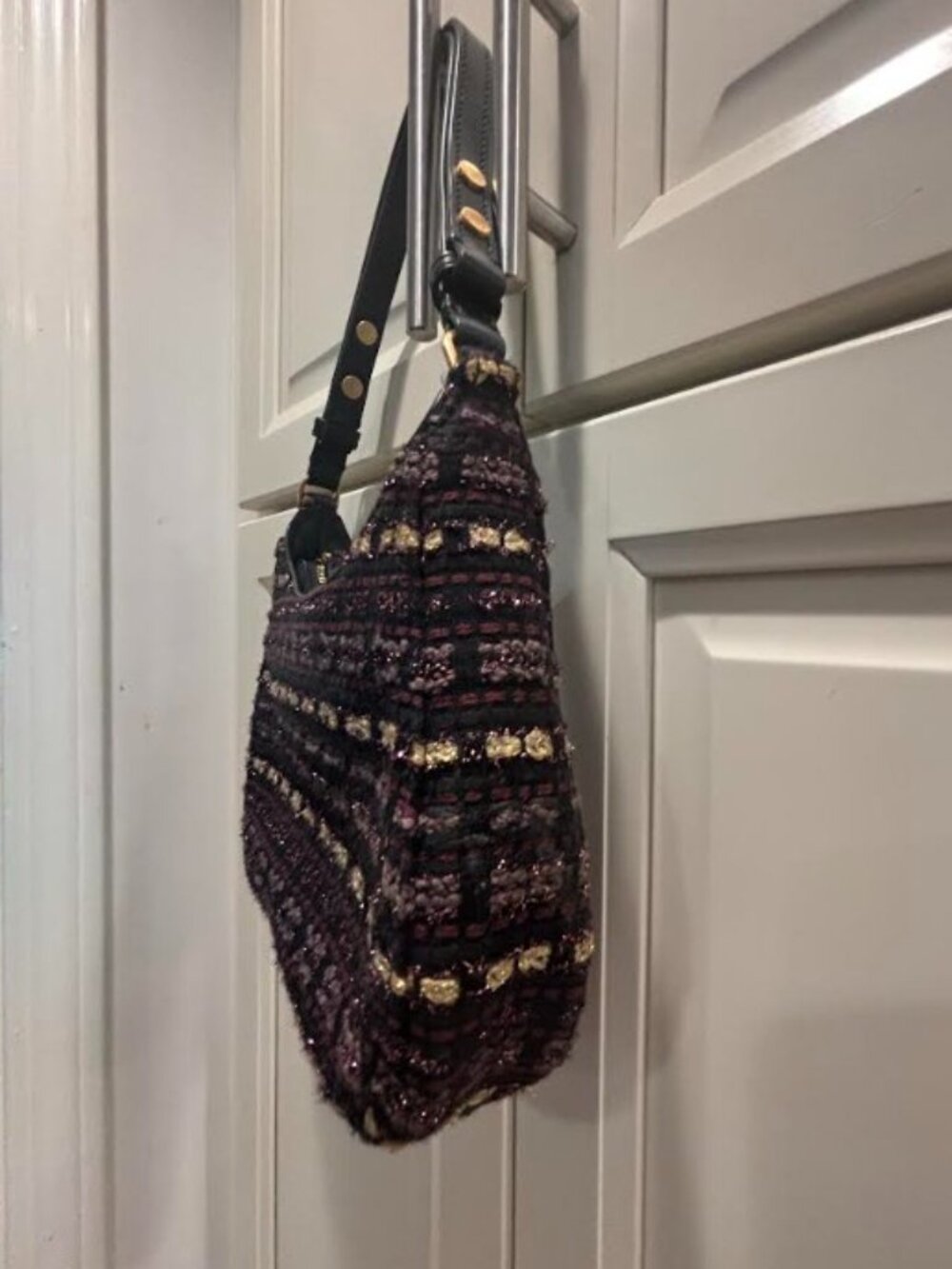 Tory Burch Tweed-Pattern Shoulder Bag – Black, Burgundy & Gold - Picture 4 of 8